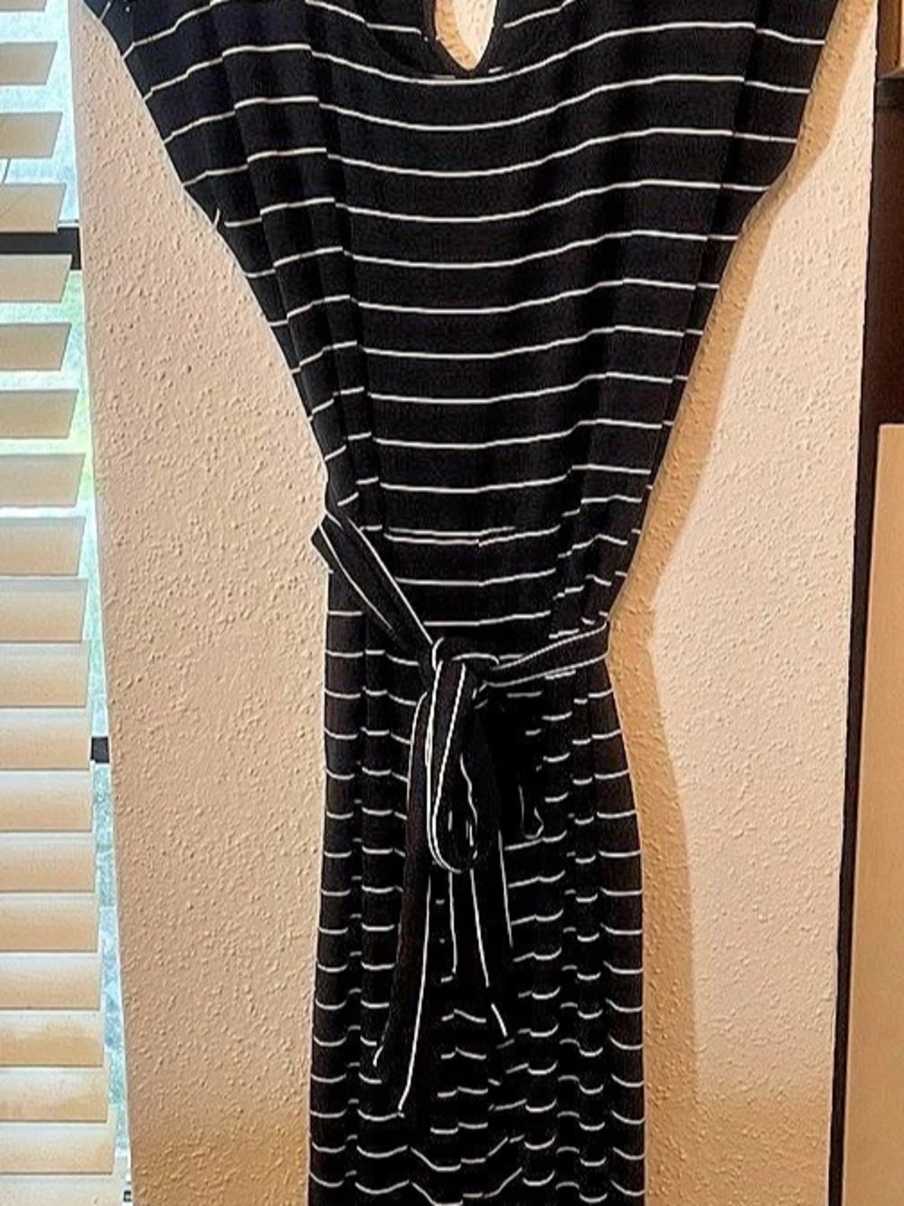 Old Navy Tie-Belt Dolman-Sleeve Jumpsuit Black & White